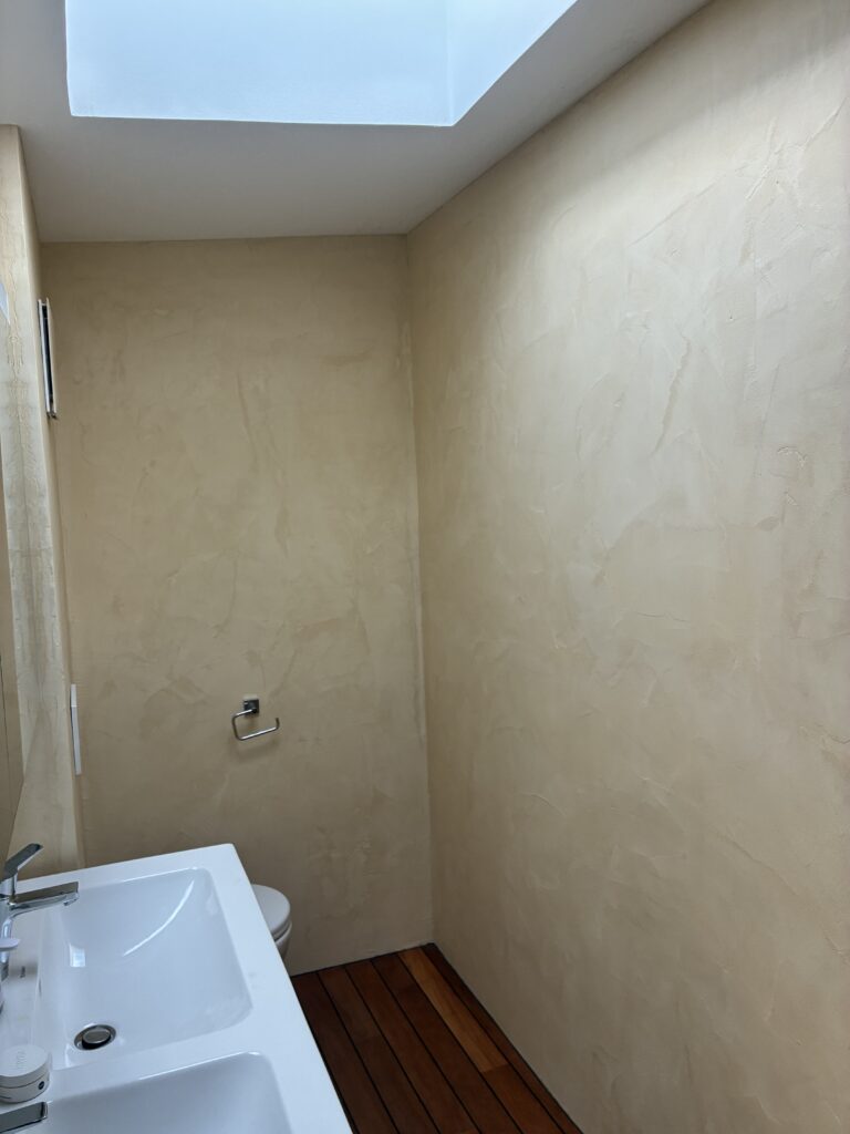 Beton Ciré Mikrozement fürs Badezimmer